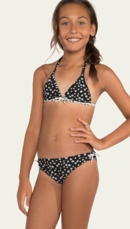 Young Juniors Models Swimsuits Teens