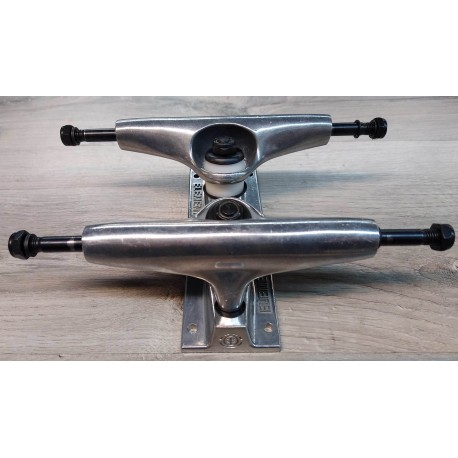 Paire De Trucks Element 5.25 – Avec Roues Et Roulements – NEUF