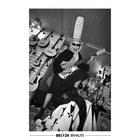 Carte Postale Breizh Insolite Guitare N 28